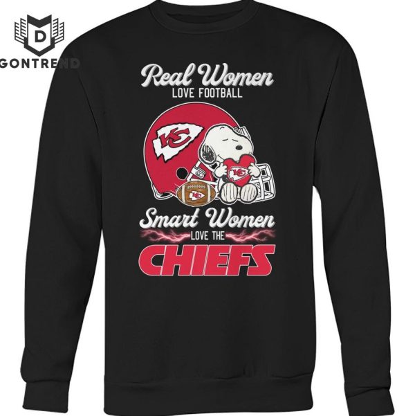 Real Women Love Football Smart Women Love The Kansas City Chiefs Unisex T-Shirt