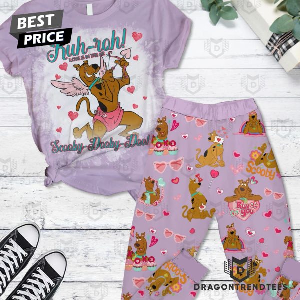 Scooby-Doo Ruh Roh Love In The Air Pajamas Set