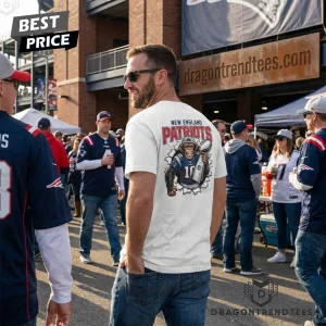New England Patriots Road To Super Bowl Funny Monkey Trophy Retro Graphic T-Shirt